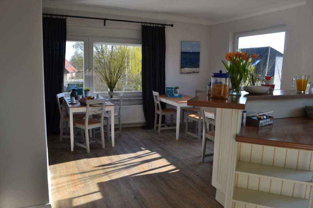 Hotel & Ferienunterkuenfte Hus Seeblick Fehmarn Luaran gambar